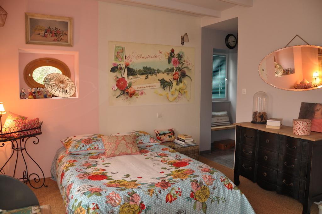 La Maison De Rose Bed and Breakfast Brossac Δωμάτιο φωτογραφία